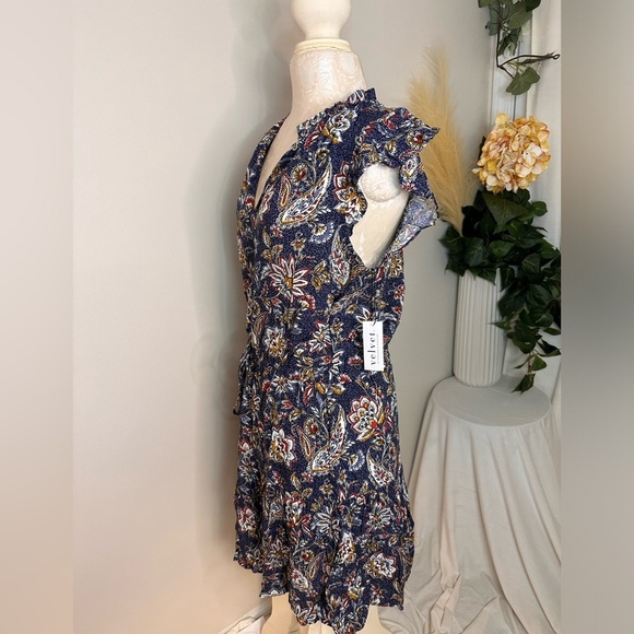 Velvet by Graham & Spencer Floral Mini Dress - Blue and Red - Picture 2 of 10